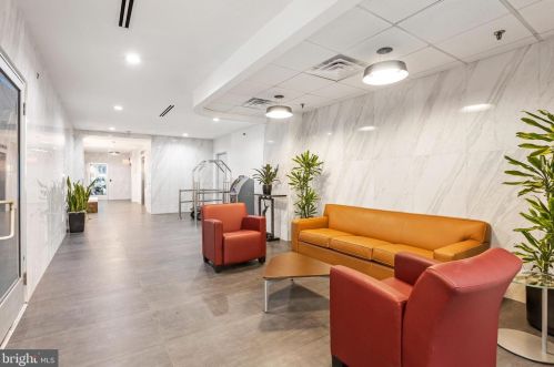 2101 Chestnut St, Philadelphia PA  19103-3197 exterior