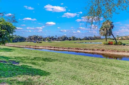 14650 Indigo Lk Cir, Naples FL 34119-4821 exterior