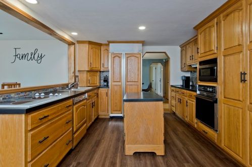 315 Winton St, Springfield MA  01118-1257 exterior