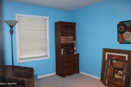 2886 Roosevelt Rd, Meskegon MI 49441-3903 exterior