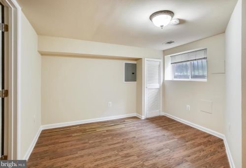 309 K St, Washington DC  20003-3452 exterior