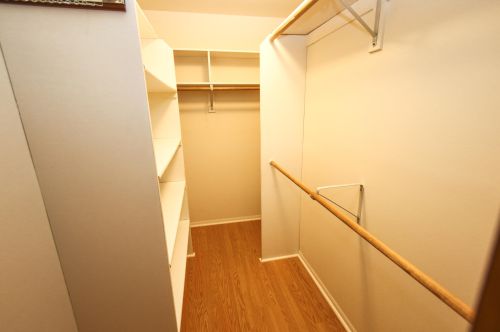 4517 Clayton Crst Ave, Milwaukee WI 53221-3732 exterior