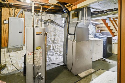 5015 Lindenwood Ave, Saint Louis MO 63109-1728 exterior