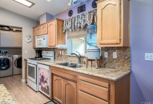 103 Ln Ronda, Tustin CA 92780-7479 exterior