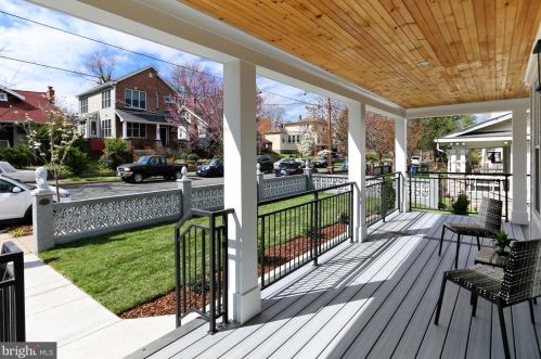 1716 Kearny St, Washington DC  20018-3838 exterior