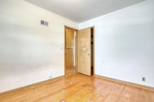 2660 70, Milwaukee WI 53219-2507 exterior