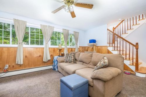 14 Loren Cir, Windsor CT 06095-1011 exterior