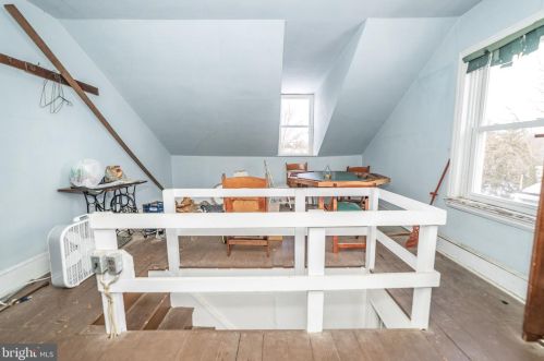 414 9 St, Chester PA 19013-2701 exterior