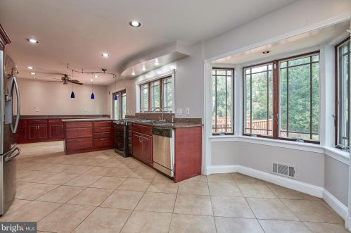 14613 Stonewall Dr, Silver Spring MD 20905-5857 exterior