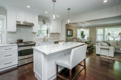 860 Linden Ave, Elmhurst IL 60126-5312 exterior