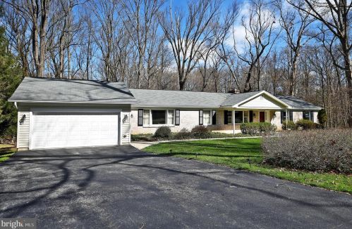 2608 Claret Dr, Fallston, MD 21047-2118