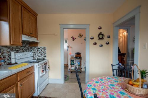 857 Prince St, Lancaster PA 17603-5811 exterior