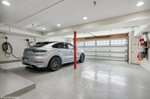 2900 Hermitage Ave, Chicago IL 60609-2733 exterior