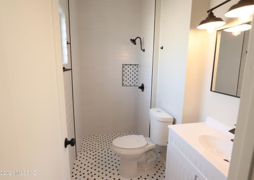 9301 8th St, Tucson AZ  85710-3117 exterior