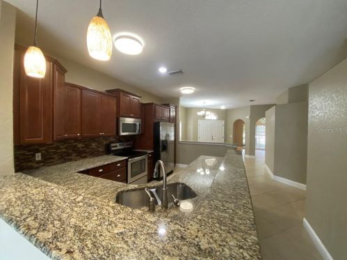 760 Minerva Ln, Lake Mary FL  32746-6377 exterior