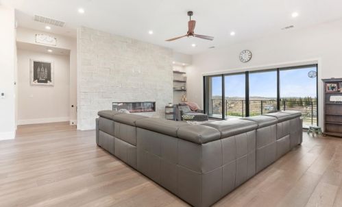 1990 Ritchie St, Folsom CA  95630 exterior