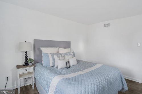 108 Gln Rd, Glen Burnie MD 21060-6867 exterior