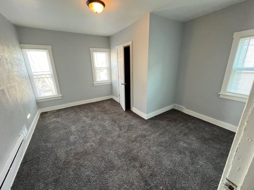 3153 33rd St, Milwaukee WI  53215-4272 exterior