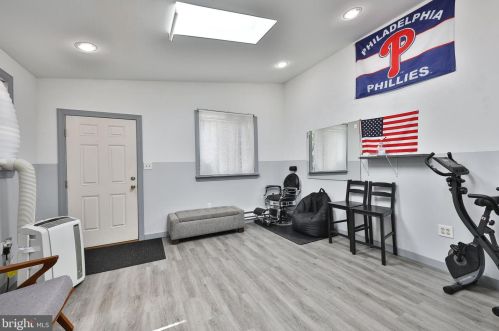 1524 Leithgow St, Philadelphia PA 19147-1514 exterior