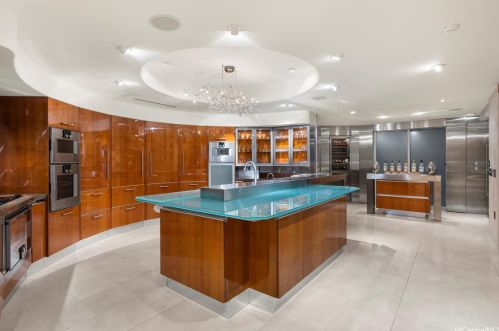 360 Puuikena Dr, Honolulu HI 96821-0025 exterior