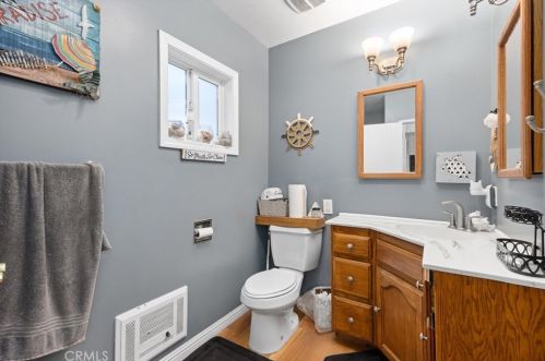 117 Loma Linda Dr, Bakersfield CA 93305-2926 exterior