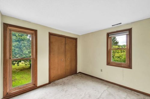 10 Pheasant Run, Windsor CT 06095-1549 exterior