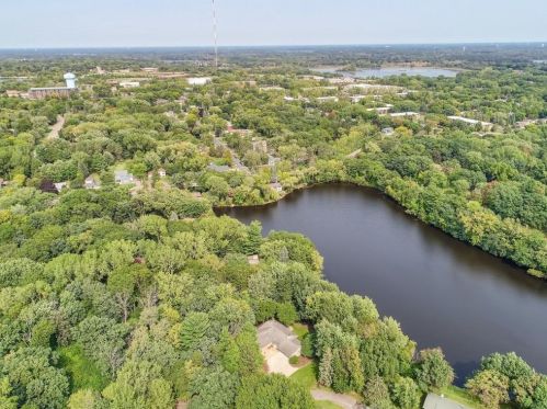 737 Amber Dr, Saint Paul MN 55122-2059 exterior