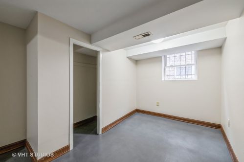 5415 Henderson St, Chicago IL 60657-2015 exterior