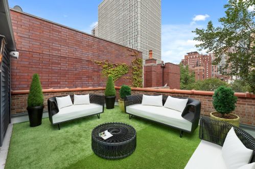 22 Division St, Chicago IL  60610-2386 exterior