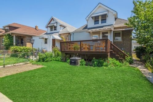 4560 Mcvicker Ave, Chicago IL  60630-3122 exterior