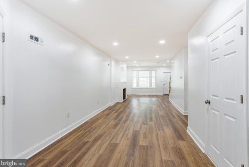 1149 61 St, Philadelphia PA 19142-3402 exterior