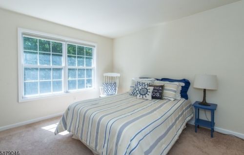 5 Cliffside Way, Andover NJ  07821-5042 exterior