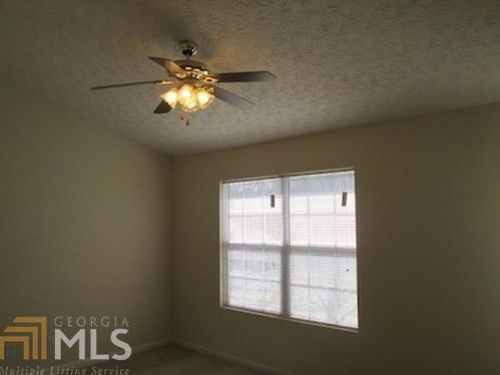 2280 Strathmoor Manor Dr, Lithonia GA  30058-2614 exterior