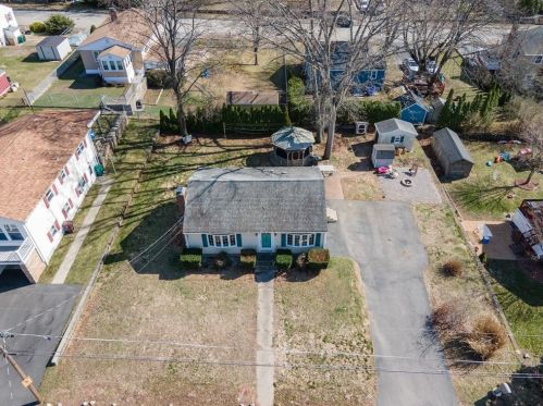 216 Burrington St, Woonsocket, RI 02895-6636