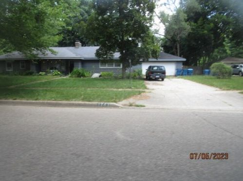 1743 Glendale Blvd, Kalamazoo MI 49004-1710 exterior