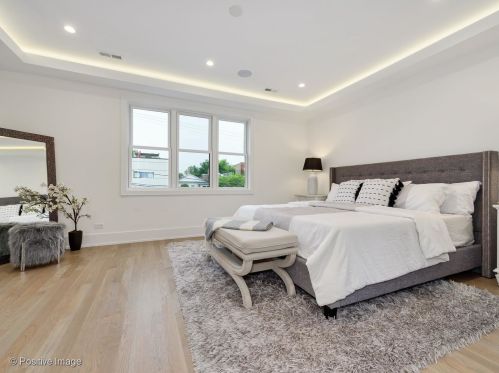 2734 Altgeld St, Chicago IL  60647-1872 exterior