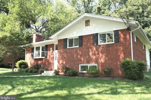 1819 Reedie Dr, Silver Spring MD  20902-3552 exterior