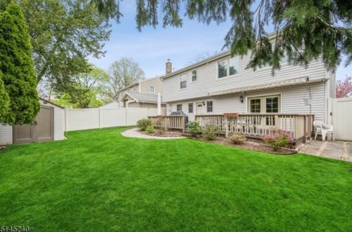 2087 Prospect Ave, Scotch Plains NJ 07076-1203 exterior