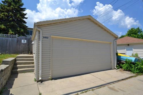 2422 59, Milwaukee WI 53219-2116 exterior
