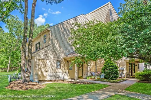 162 Lilac Ct, Jackson Twp, NJ 08527-2564