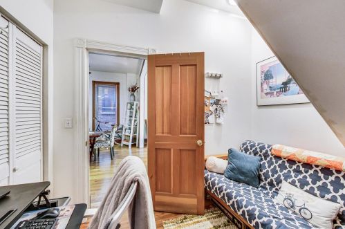 1240 Wolcott Ave, Chicago IL 60622-3883 exterior