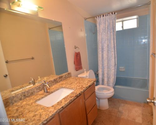 10700 Tanque Verde Rd, Tucson AZ 85749-9611 exterior