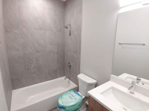 2553 Hillock Ave, Chicago IL 60608-5736 exterior