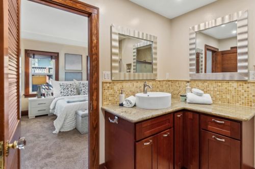 401 17 St, San Jose CA 95112-1547 exterior