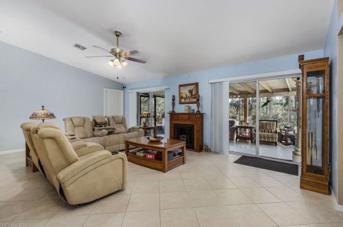 2390 27 Ave, Naples FL 34120-7411 exterior