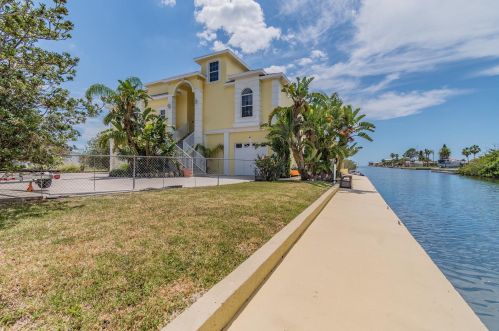 13435 Starfish Dr, Port Richey FL  34667-7606 exterior
