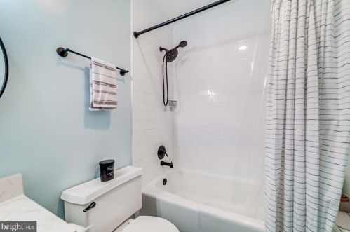 659 Columbus St, Alexandria VA  22314-1848 exterior