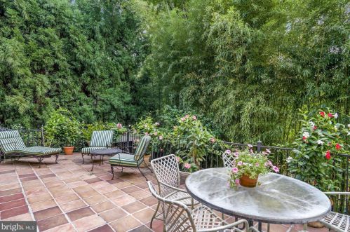 2852 Albemarle St, Washington DC 20008-2134 exterior