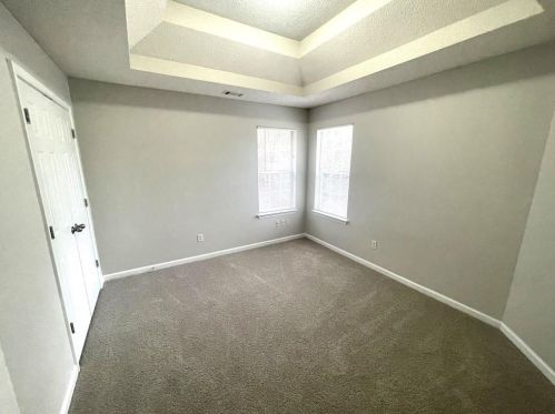 1623 Rogers Crossing Dr, Lithonia GA  30058-7011 exterior