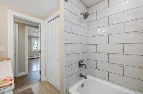 112 East St, New Britain CT  06051-3645 exterior